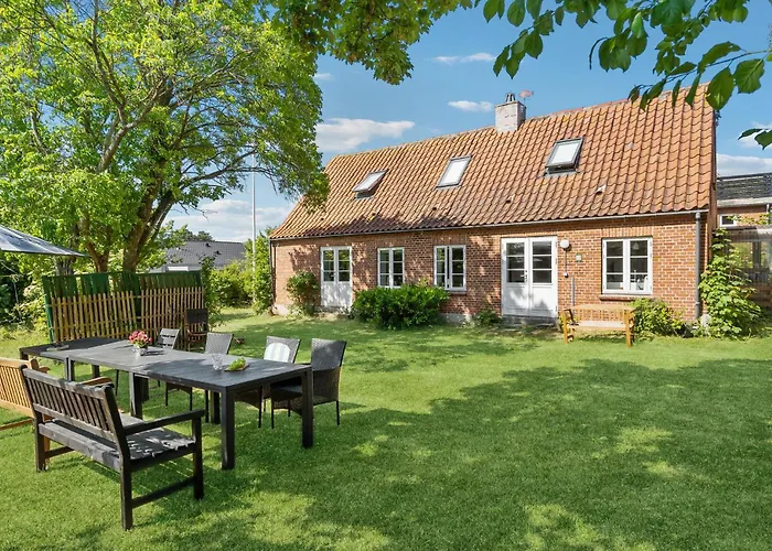 In With Wifi Holiday home *